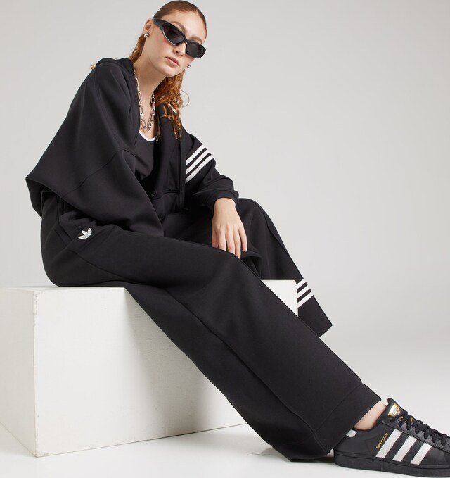 ADIDAS ORIGINALS, Hose 'Adicolor Neuclassics' Schwarz, Bild 4 von 5