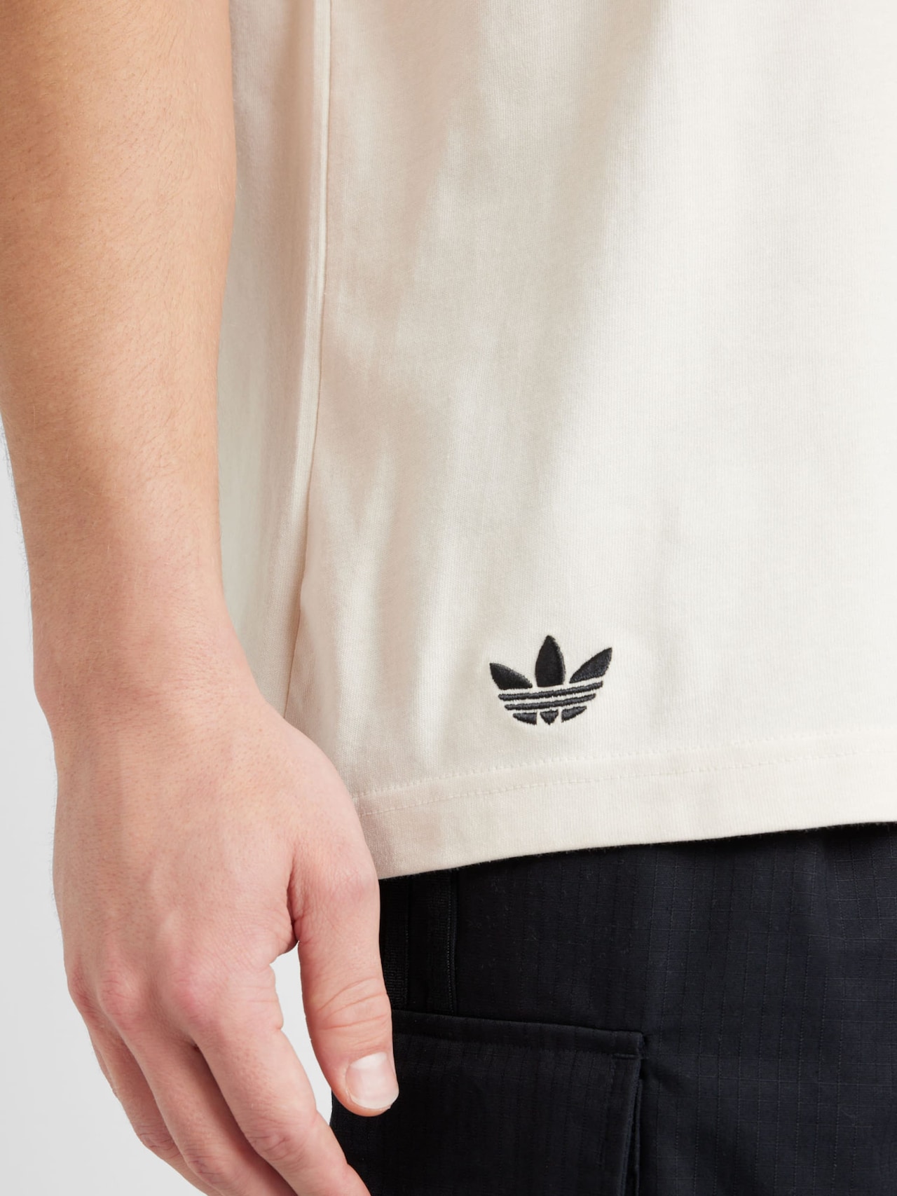 ADIDAS ORIGINALS, Shirt 'Street Neuclassics', Weiß, Bild 5 von 5