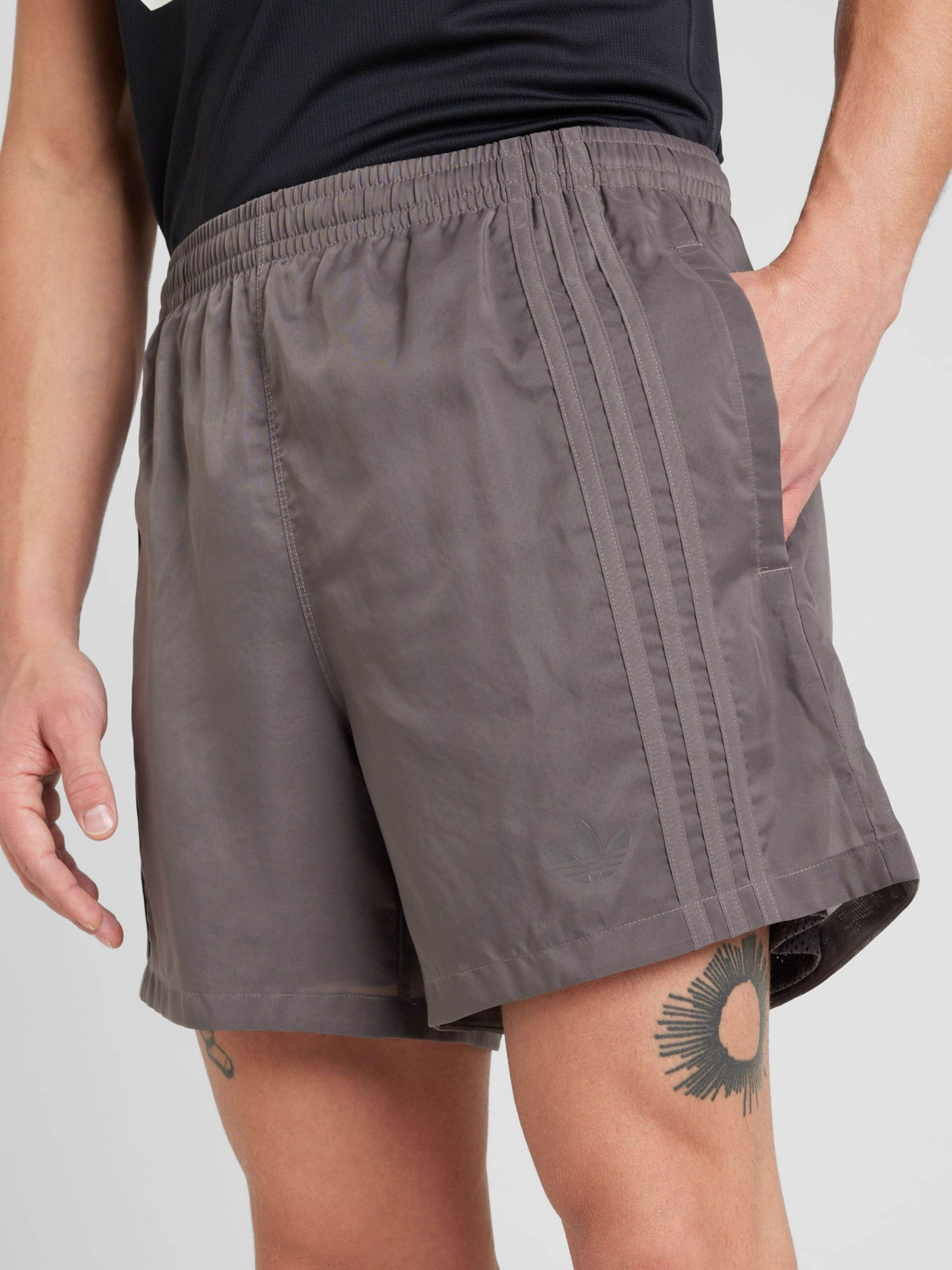 Shorts 'FASH SPRIN' in Grau