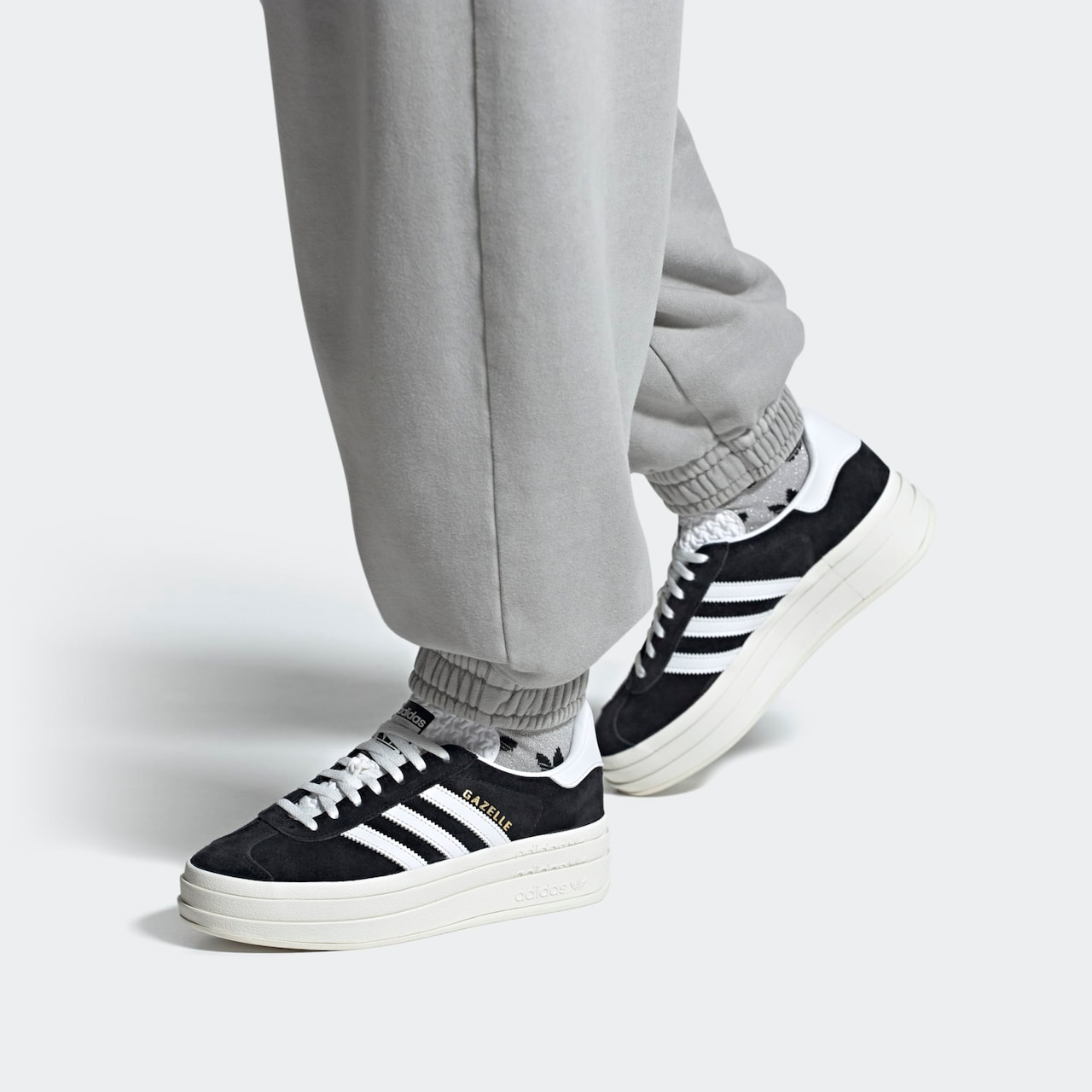 ADIDAS ORIGINALS, Sneaker 'Gazelle Bold', Schwarz, Bild 2 von 10