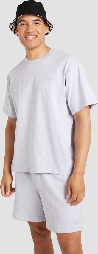 ADIDAS ORIGINALS, Shirt 'Premium Essentials', Grey, Image 2 of 5