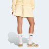 Ausgewählt, ADIDAS ORIGINALS, Shorts 'Essential' Gelb