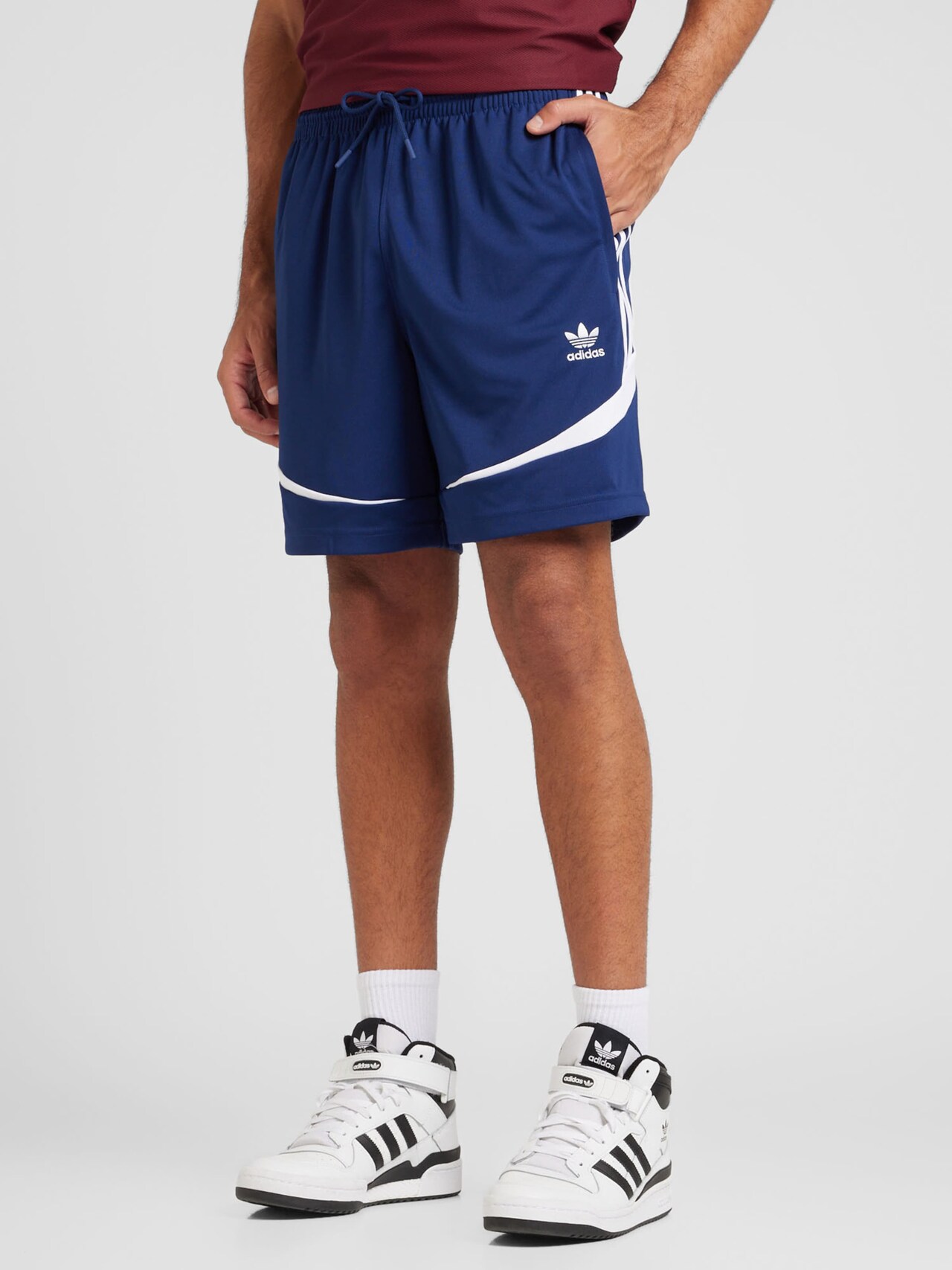 Shorts in Blau