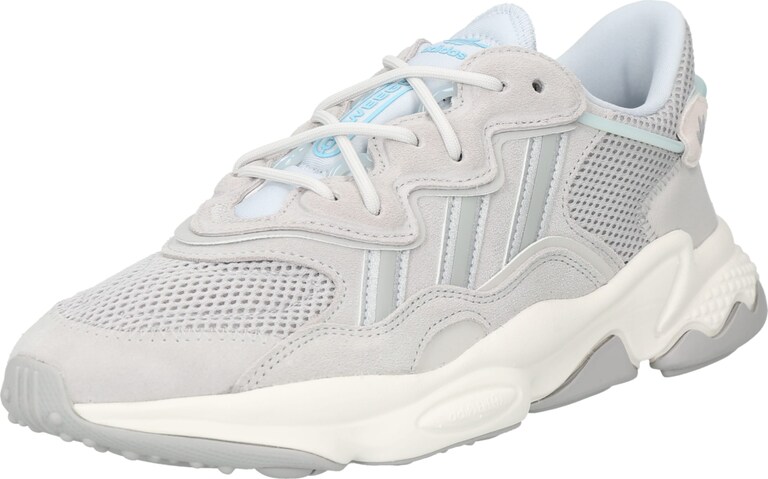 Sneakers 'Ozweego', Image 1 of 3