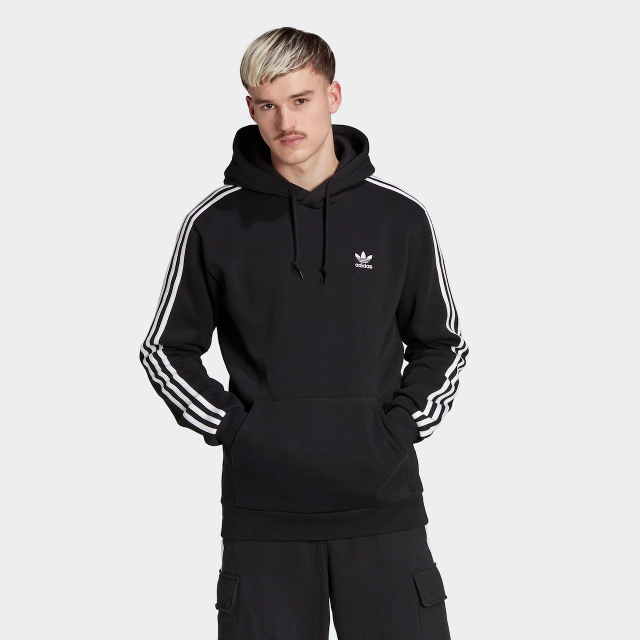 ADIDAS ORIGINALS, Sweatshirt 'Adicolor Classics 3-Stripes', Schwarz, Bild 2 von 5