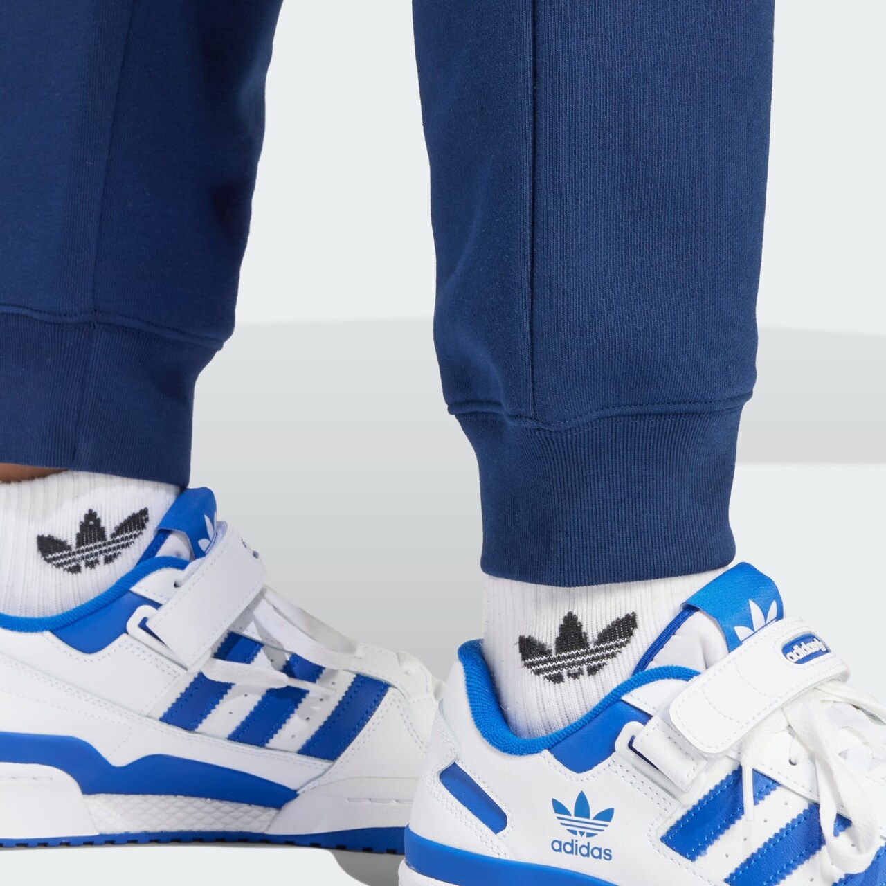 ADIDAS ORIGINALS, Hose 'Trefoil Essentials', Blau, Bild 5 von 5