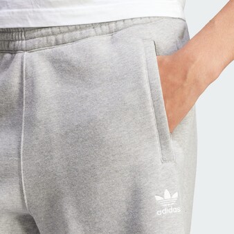 Shorts 'Trefoil Essentials' in Grau